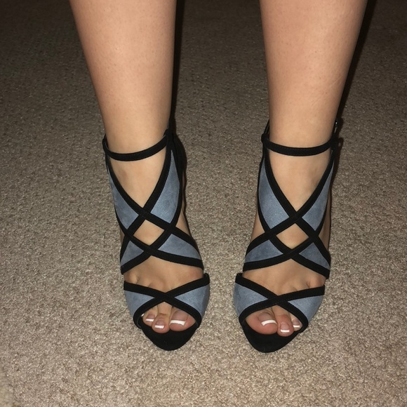 Zara basic strappy sandal - Picture 4 of 4